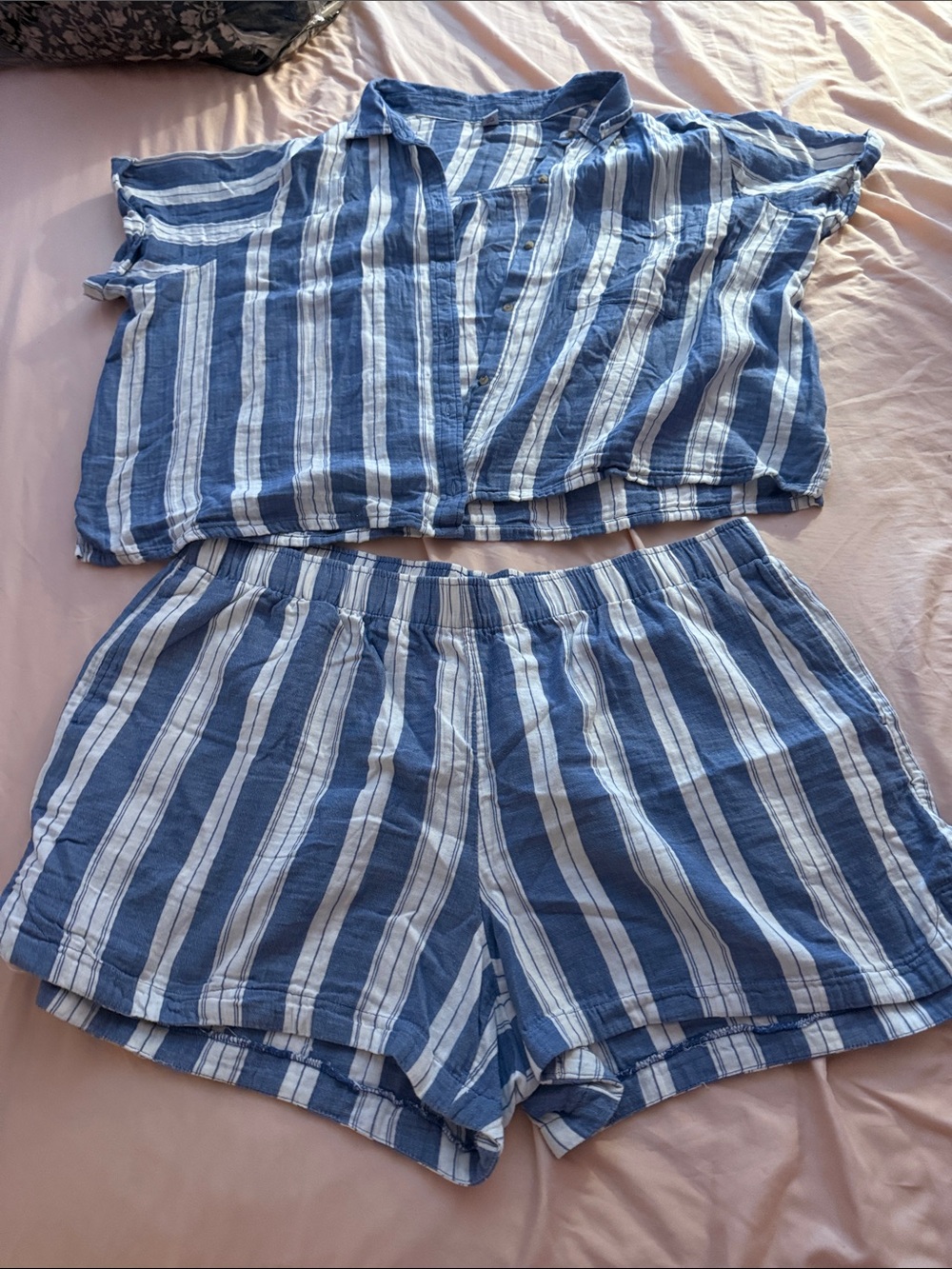 Old Navy Blue and White Striped Lounge Shorts Set